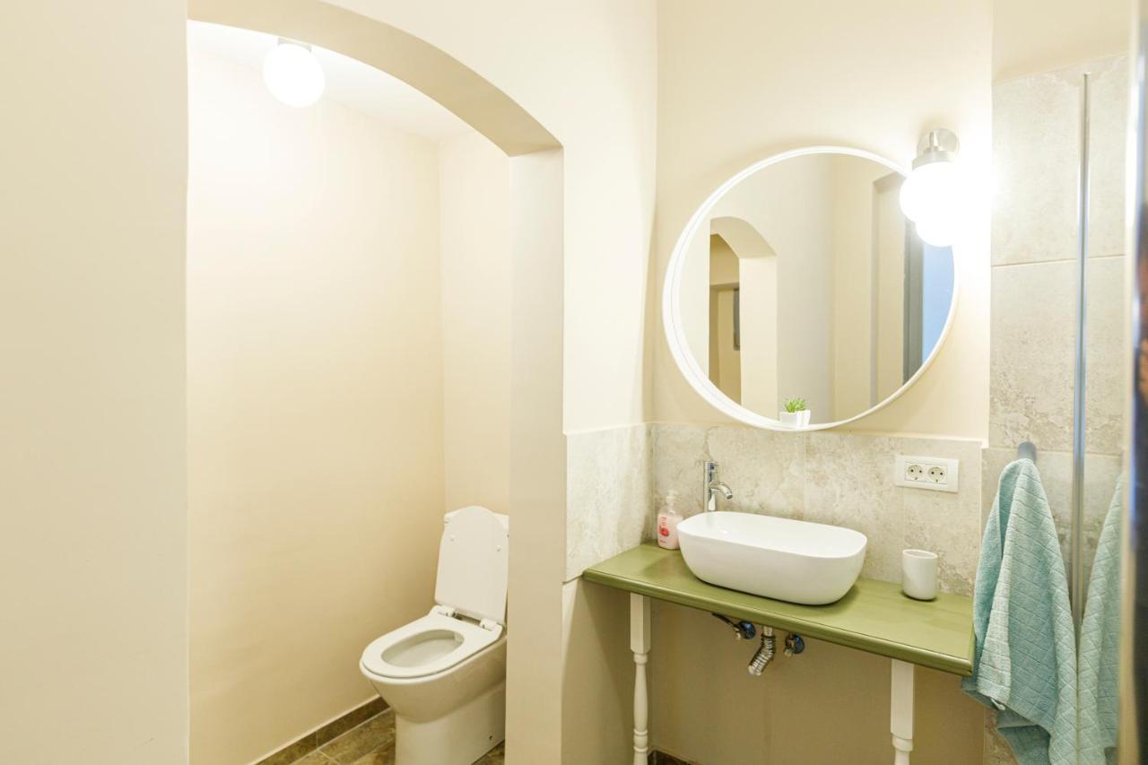 Beautiful Apartment In Heart Of Historical Center 티미쇼아라 외부 사진